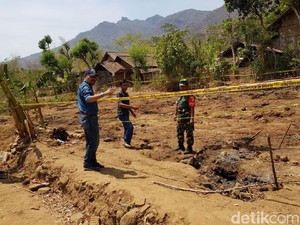 DLH Ponorogo Pastikan Api Keluar dari Tanah Limbah Jamu yang Terbakar