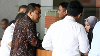 Helmy bersama tiga orang anggota DPR Fraksi PKB lainnya, yaitu anggota Komisi VIII DPR Fathan dan anggota Komisi III DPR Jazilul Fawaid, dipanggil KPK untuk diperiksa sebagai saksi terkait kasus dugaan suap di Kementerian PUPR yang menjerat Hong Arta John Alfred sebagai tersangka.