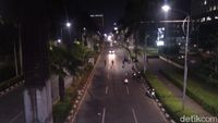 Massa Dekat PS Dipukul Mundur, Jalan Asia Afrika Dibuka Kembali