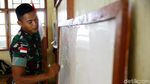 Antusias Anak-anak SD Miangas Belajar Bareng TNI