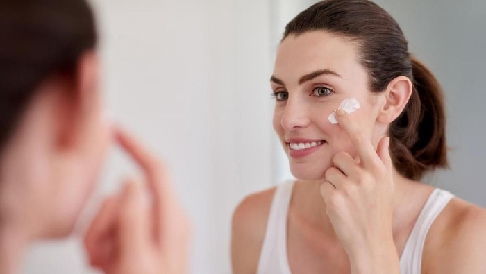 Wanita ini koma akibat gunakan krim pemutih. (Foto ilustrasi: iStock)