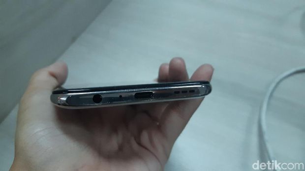 Realme X, Paket Lengkap Harga Rp 4 Jutaan