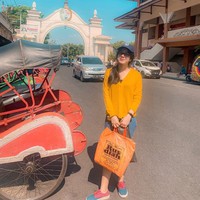 Gita merupakan mahasiswi Perbanas Ekonomi Syariah angkatan 2017. Saat dikonfirmasi Wolipop, Gita pun mengakui bahwa dirinya merupakan sosok mahasiswi yang viral. Foto: Instagram @ffernandafg