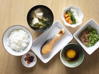 Mau Langsing dan Panjang Umur? Contek 5 Pola Makan Orang Jepang Ini