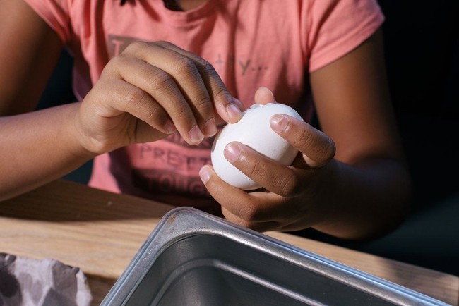 Uji Telur Rebus Terbesar di Dunia, Chef Ini Bagikan Tips Merebus Telur