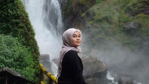 Ini Jialyka Maharani, Hijabers Anak Bupati yang Jadi Anggota DPD Termuda