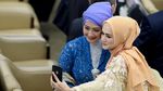 Baru Dilantik, Para Anggota DPR Ini Semringah Banget
