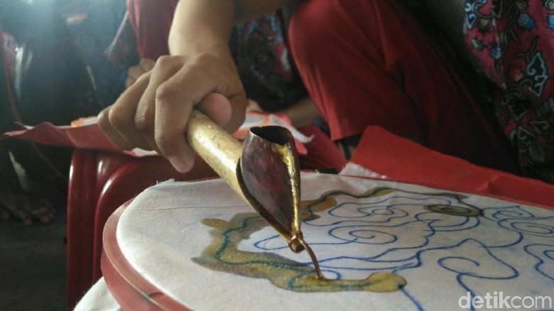 Pelajar Membatik, Pelajar Cirebon Membatik Pelajar Membatik, Pelajar Cirebon Membatik