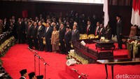 Pelantikan anggota DPR periode 2019-2024 disaksikan langsung oleh Presiden Joko Widodo.