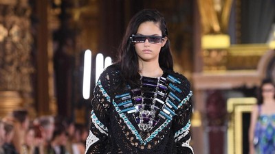 15 Koleksi Terbaru Balmain di Paris Fashion Week Spring 2020
