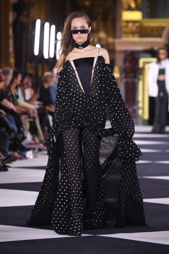 Fashion show koleksi spring 2020 Balmain di Paris Fashion Week, Paris, Prancis. Jumat (27/9/2019). Photo by Pascal Le Segretain/Getty Images.