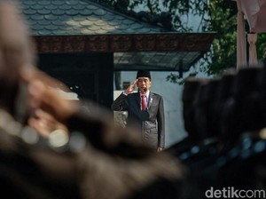 Jokowi Pimpin Upacara Hari Kesaktian Pancasila di Lubang Buaya