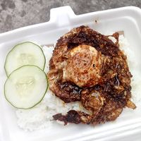 Penggemar Telur, di Sini Ada Nasi Telur Goreng yang Gurih Murah