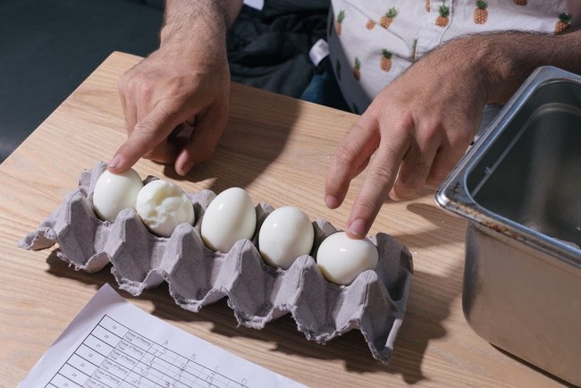 Uji Telur Rebus Terbesar di Dunia, Chef Ini Bagikan Tips Merebus Telur