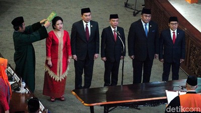 Momen Puan Maharani Dilantik Jadi Ketua DPR