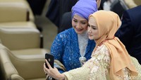 Kini posisi mereka menjadi sorotan usai ramai penolakan terhadap UU Cipta Kerja oleh beragam elemen masyarakat. Antara Foto/Galih Pradipta