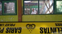 Saat itu siswa dari dua kelas, yakni kelas 7I dan 7J tengah belajar.