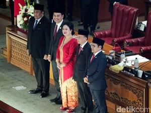 Politikus Golkar dan Gerindra Berebut Kursi Bekas Fadli Zon?