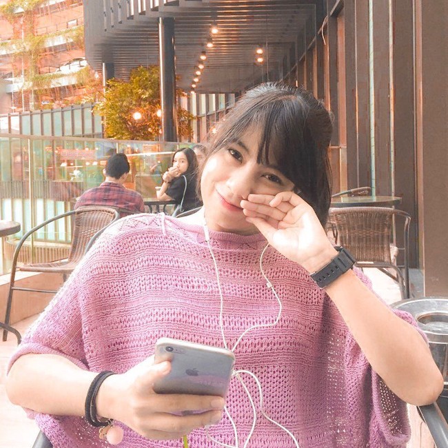 Aksinya itu jadi perhatian netizen dan banyak dari mereka menyebutnya sebagai Crazy Rich Surabayan. Tak sedikit juga dari mereka mengkritik aksi Gita dan menyebutnya hanya mencari sensasi. Foto: Instagram @ffernandafg