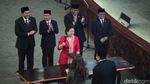 Resmi Jadi Ketua DPR, Puan Semringah Banget