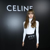 Lisa Blackpink hadir bukan sekadar sebagai tamu, ia juga menjabat sebagai brand ambassador label asal Prancis tersebut. (Foto: Pascal Le Segretain/Getty Images)