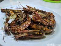 Ben Seafood : Tercapit Pedasnya Kepiting Berlumur Saus Lada Hitam