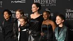 Gaya Angelina Jolie dan Kelima Anaknya di Premiere Maleficient