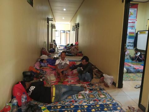 Kondisi warga yang masih mengungsi di Polres usai ricuh Wamena