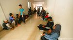 Wajah-wajah Cemas Ortu Pelajar Yang Ditangkap Saat Demo