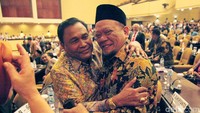Terpilih jadi Ketua DPD, La Nyalla terlihat sangat semringah.