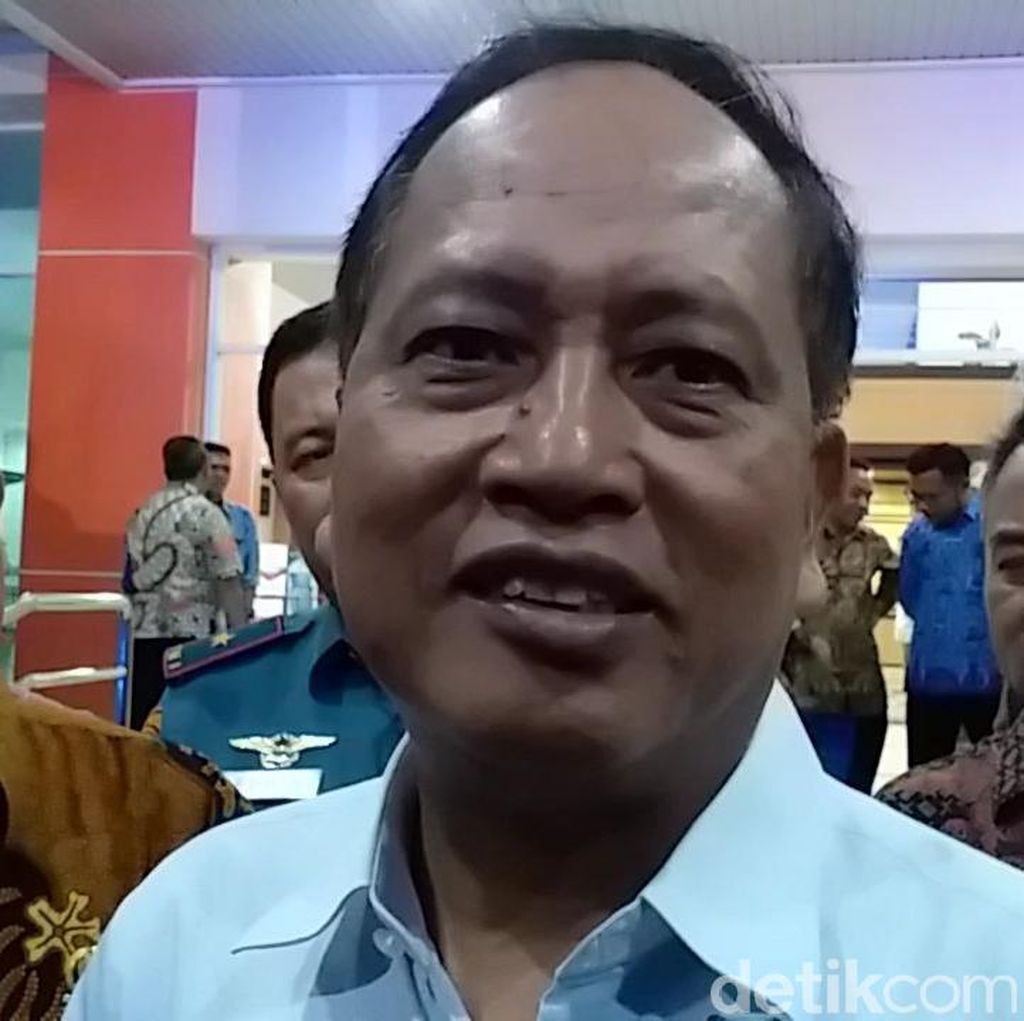 Mahasiswa Masih Demo, Menristek: Rektor-Dosen PTN Harus Tunduk ke Negara Mahasiswa Masih Demo, Menristek: Rektor-Dosen PTN Harus Tunduk ke Negara
