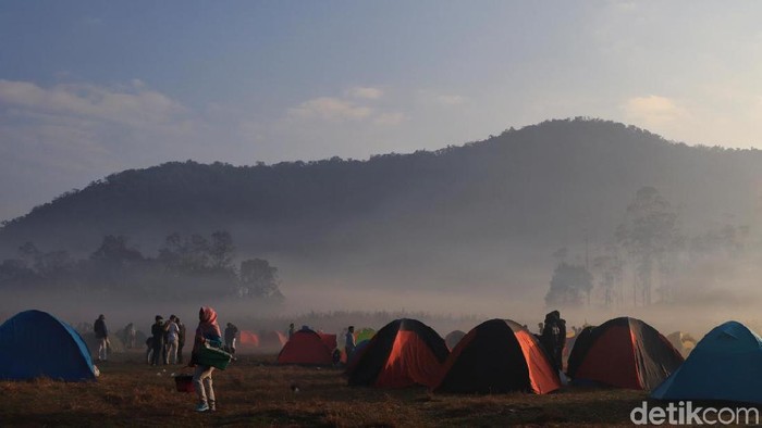 suasana pagi di Kampung Cai Ranca Upas