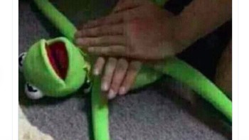 Spurs sampai harus diberi napas buatan. Foto: Twitter