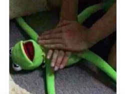 Meme Tottenham Digunduli Bayern Munich, Arsenal Ikut Nimbrung