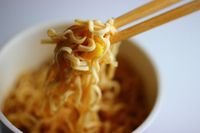 Netizen Ini Cuhat Terkena Tumor Payudara Karena Rutin Makan Junk Food dan Mie Instan