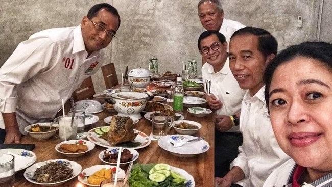 Doyan Pempek hingga Makan Bareng Politisi, 5 Fakta Kulineran Puan Maharani