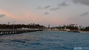 Foto: Senja di Titik 0 Km Miangas