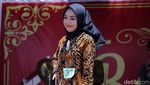 Seru! Fashion Show Peringati Hari Batik di SMKN 1 Sumedang