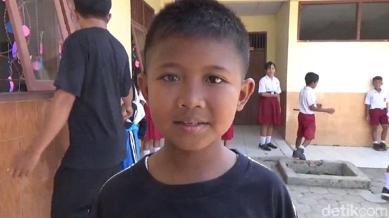 Fahrizal Bocah Blora Jago Tirukan Suara 7 Burung, Apa Saja? Fahrizal Bocah Blora Jago Tirukan Suara 7 Burung, Apa Saja?