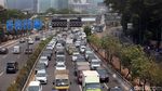 Melihat Suasana Jalan Tol Saat Massa Buruh Demo di DPR