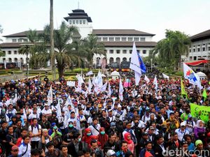Massa Buruh Akan Demo 4 Hari Tuntut Ridwan Kamil Hapus Soal Penangguhan UMK