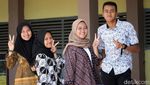 Potret Pelajar di Kabupaten Bandung Kompak Kenakan Batik