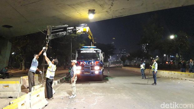 Kawasan sekitaran DPR.