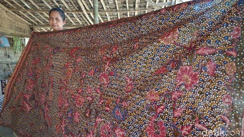 Jokowi Ingin Mulok Batik di Sekolah, Mendikbud: Tidak Semua Daerah Jokowi Ingin Mulok Batik di Sekolah, Mendikbud: Tidak Semua Daerah