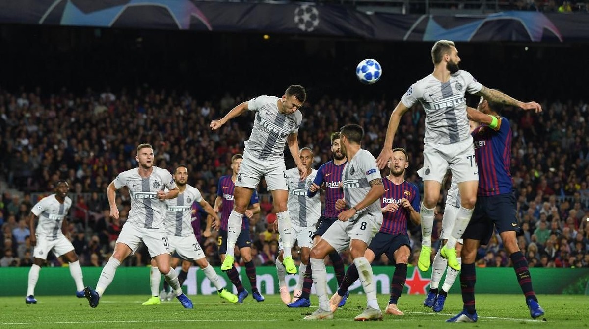 Jadwal Liga Champions malam ini mempertemukan Barcelona vs Inter Milan. (Foto: David Ramos/Getty Images)