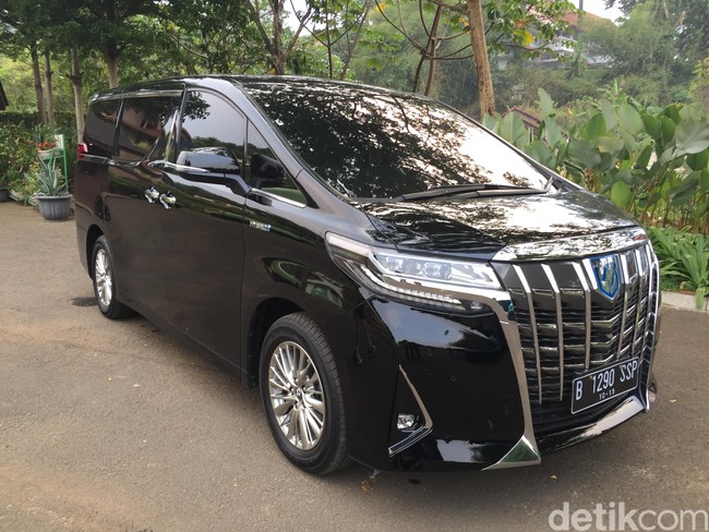 Modal Jadi DPR Bisa Beli Mobil Listrik, Tinggal Pilih 1 dari 5 Ini