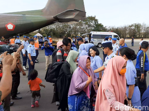 Pulangkan Warganya dari Wamena, Pemprov Sumbar Galang Donasi