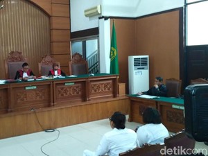 Nunung dan Suami Didakwa Kasus Sabu
