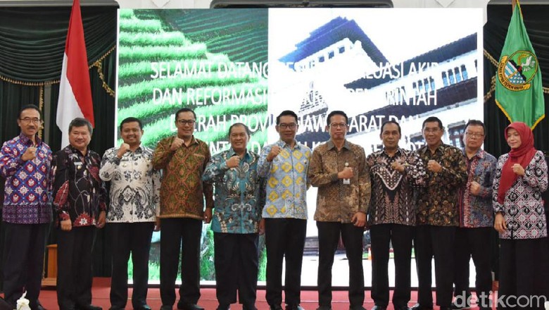 20 Persen PNS di Jabar Tidak Paham Tugas Pokok dan Fungsinya 20 Persen PNS di Jabar Tidak Paham Tugas Pokok dan Fungsinya
