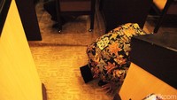 Saat pimpinan sidang Sabam Sirait di ruang rapat paripurna, Nusantara V, kompleks MPR/DPR, Senayan, Jakarta, Selasa (1/10/2019), menyampaikan bahwa la Nyalla terpilih, ia langsung sujud sukur.